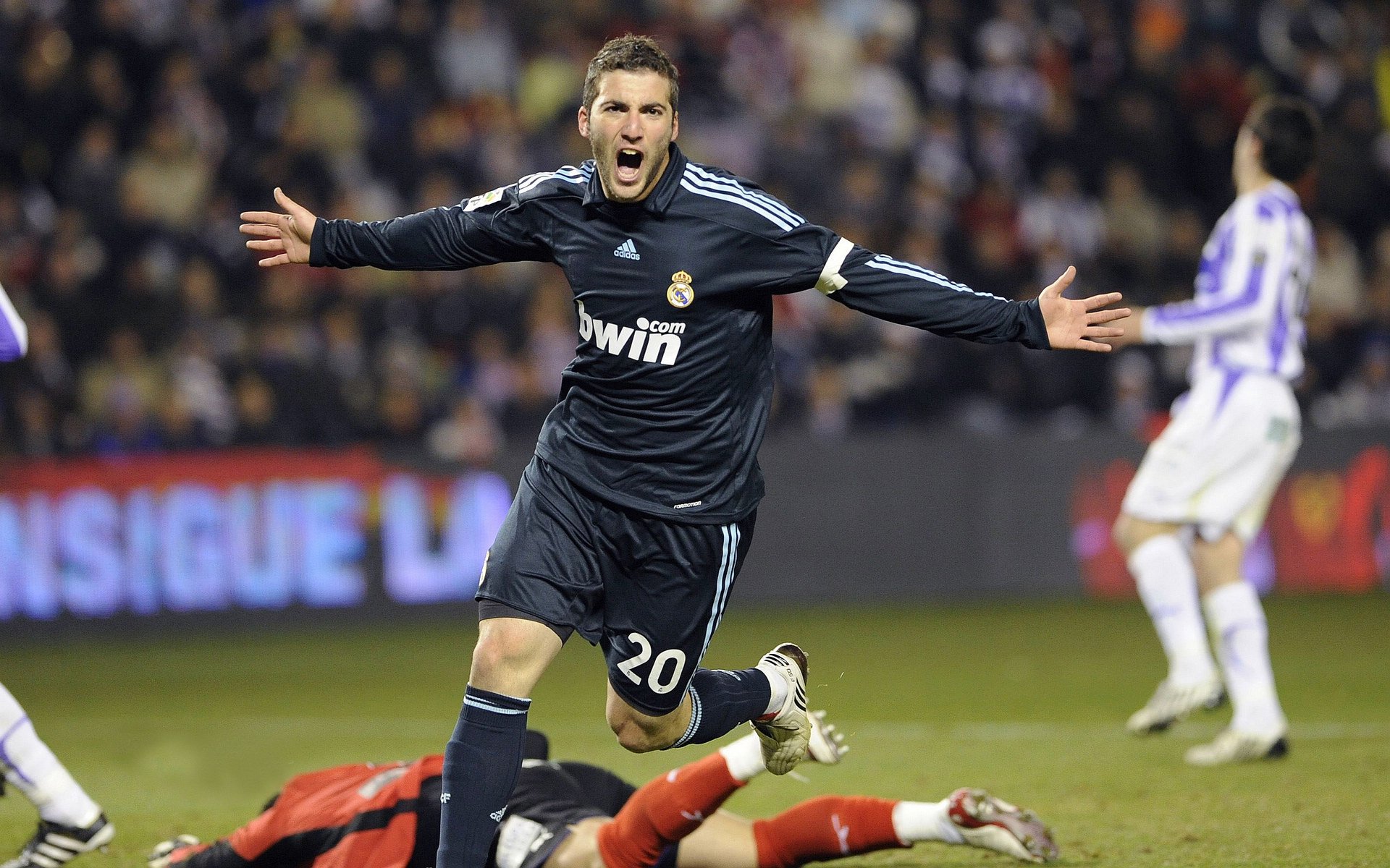 《高校电竞专业逐步落地，培养多元化专业人才》，高校电竞产业链